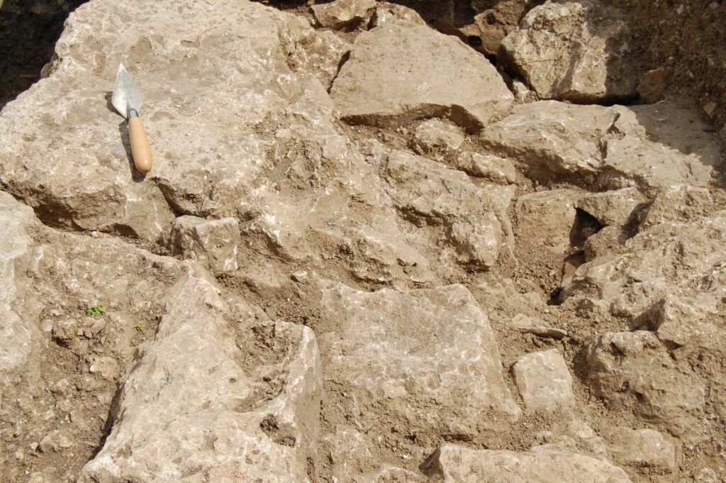 AW fig 14 surface of Wendy's wall